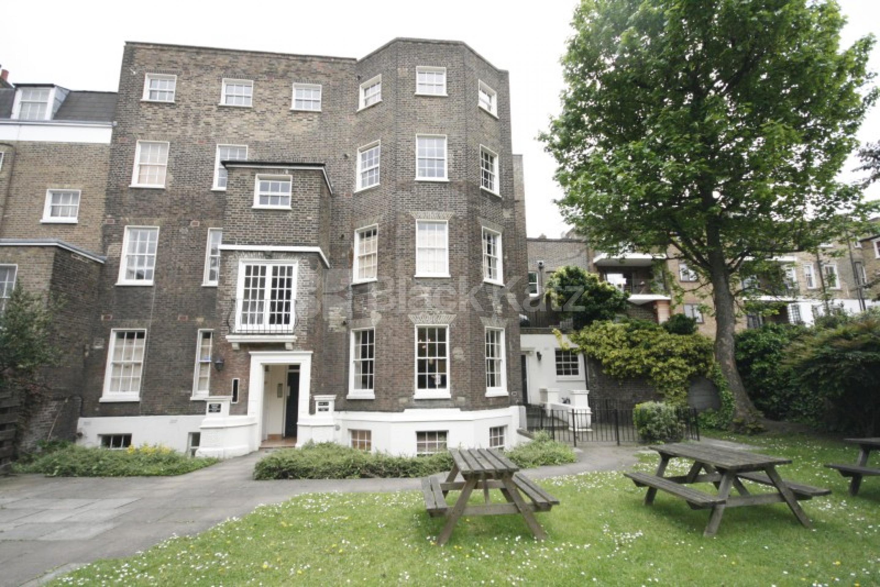 			3 Bedroom, 1 bath, 1 reception Apartment			 Slievemore Close, Clapham High Street SW4